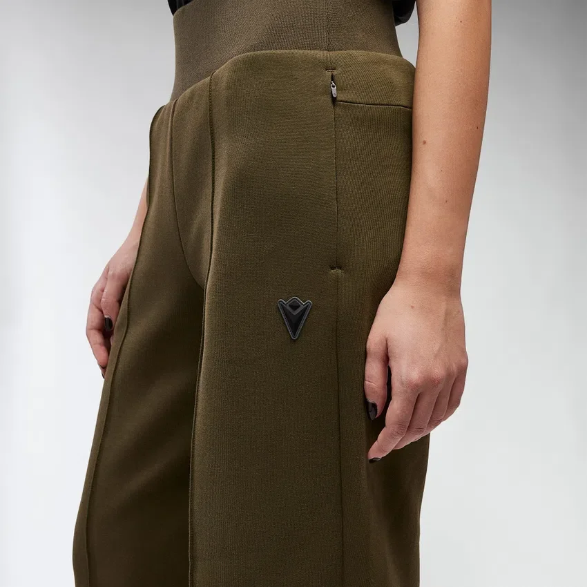 Corsola Comfort Wide-Leg Pants Corsola Comfort Wide-Leg Pants